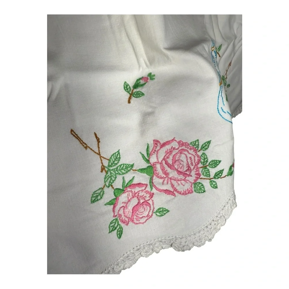 Elegant ‎ Floral Embroidered Pillowcases